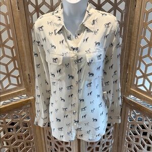 Equipment Femme Horse Print 100% Silk Signature fit Button Up Size M